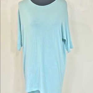 LULAROE LIGHT BLUE SHORT SLEEVE BASIC SOLID TUNIC